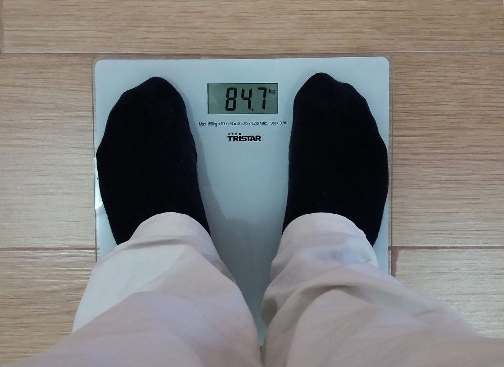 Personne pesant 84 kg
